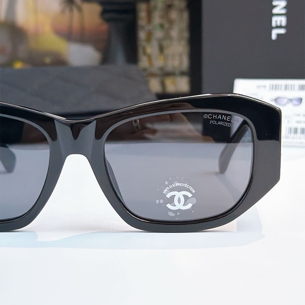Ch**el Rectangle Sunglasses