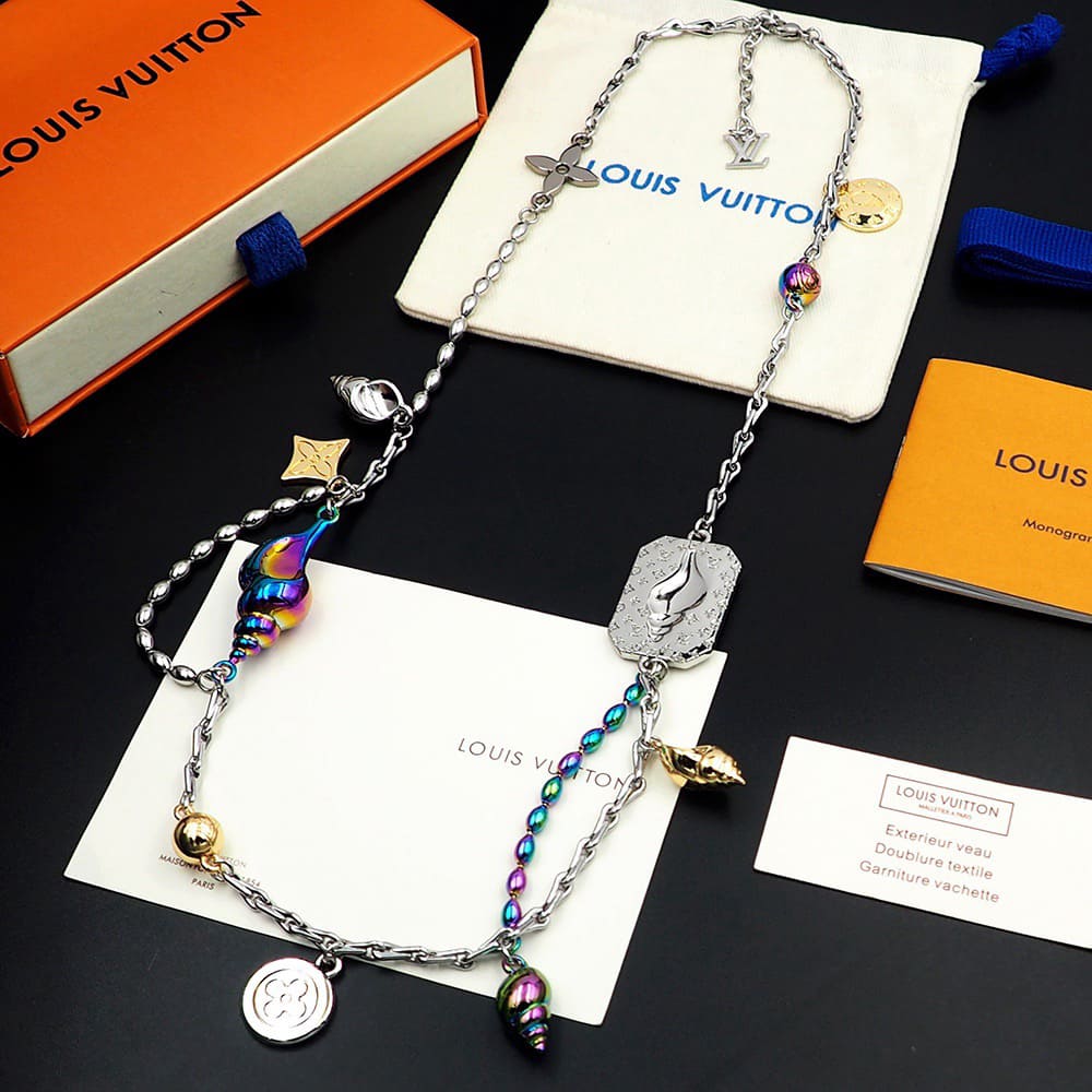 LV SHELL Necklace
