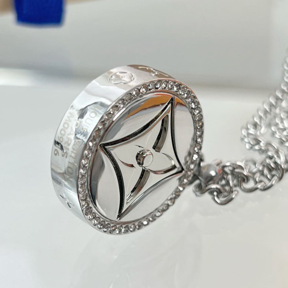 LV Twisted Flower Necklace