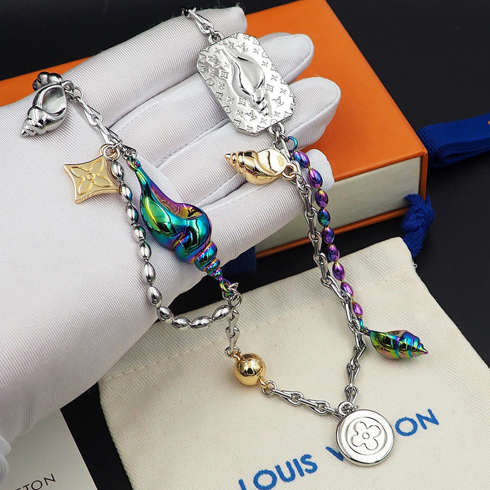 LV SHELL Necklace