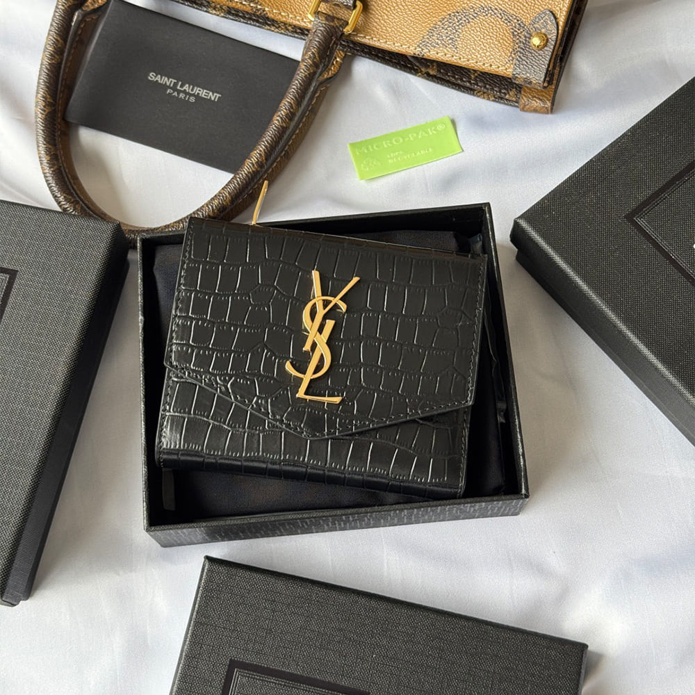 UPTOWN Compact wallet in crocodile-embossed shiny leather(HIGH-END GRADE)