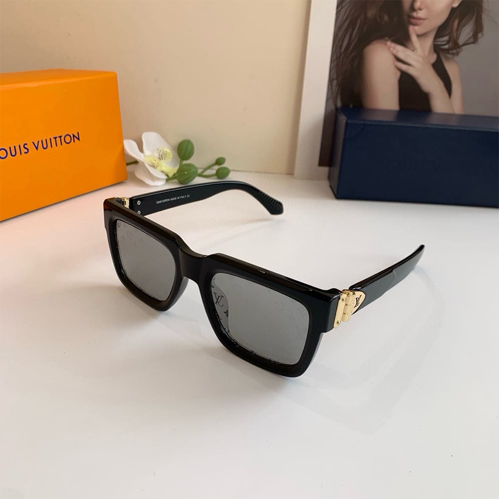 LV SUNGLASSES