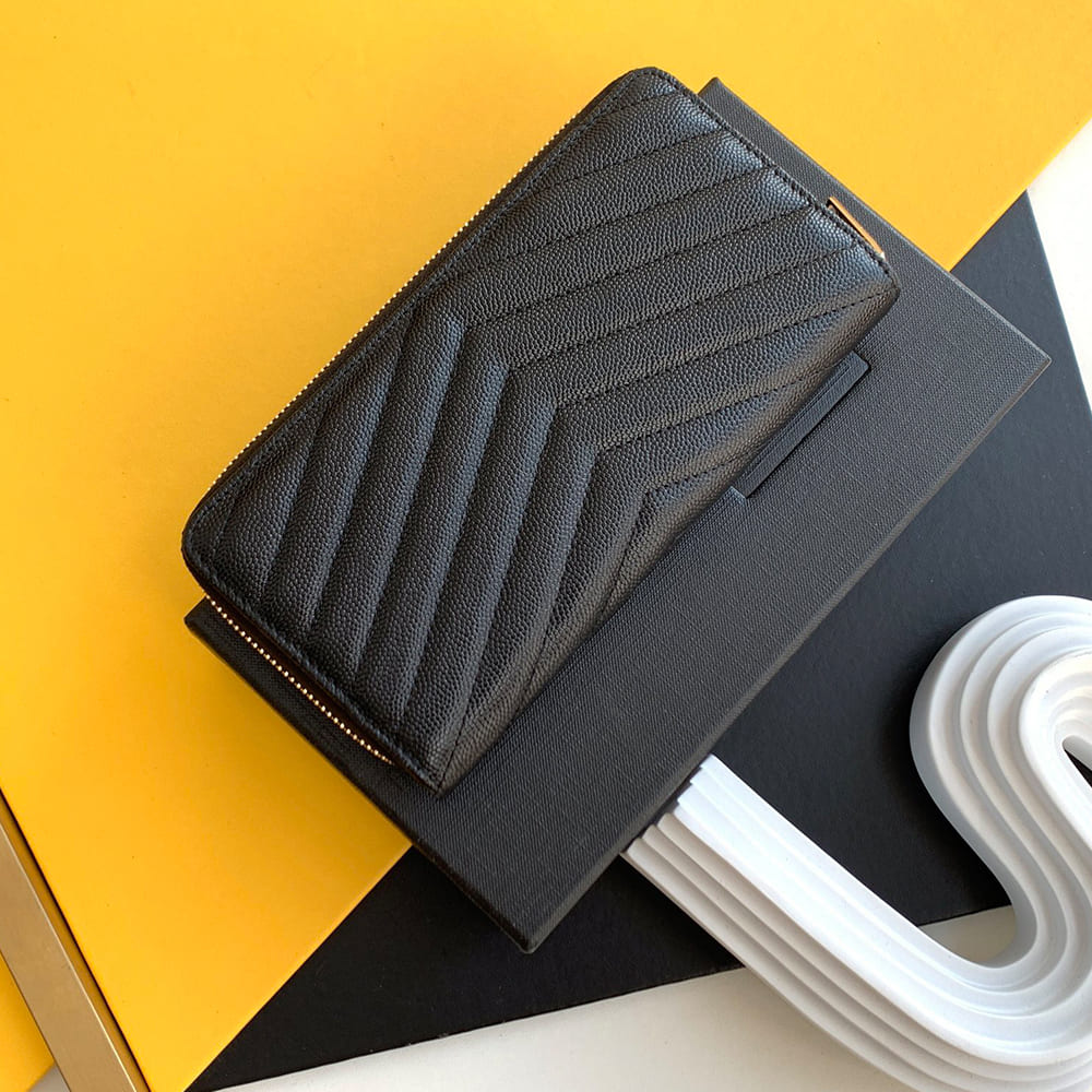 CASSANDRE MATELASS?? ZIP AROUND WALLET IN GRAIN DE POUDRE LEATHER(HIGH-END GRADE)