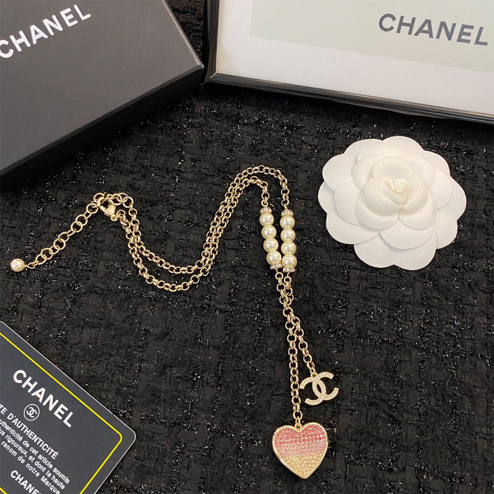 Ch**el necklace