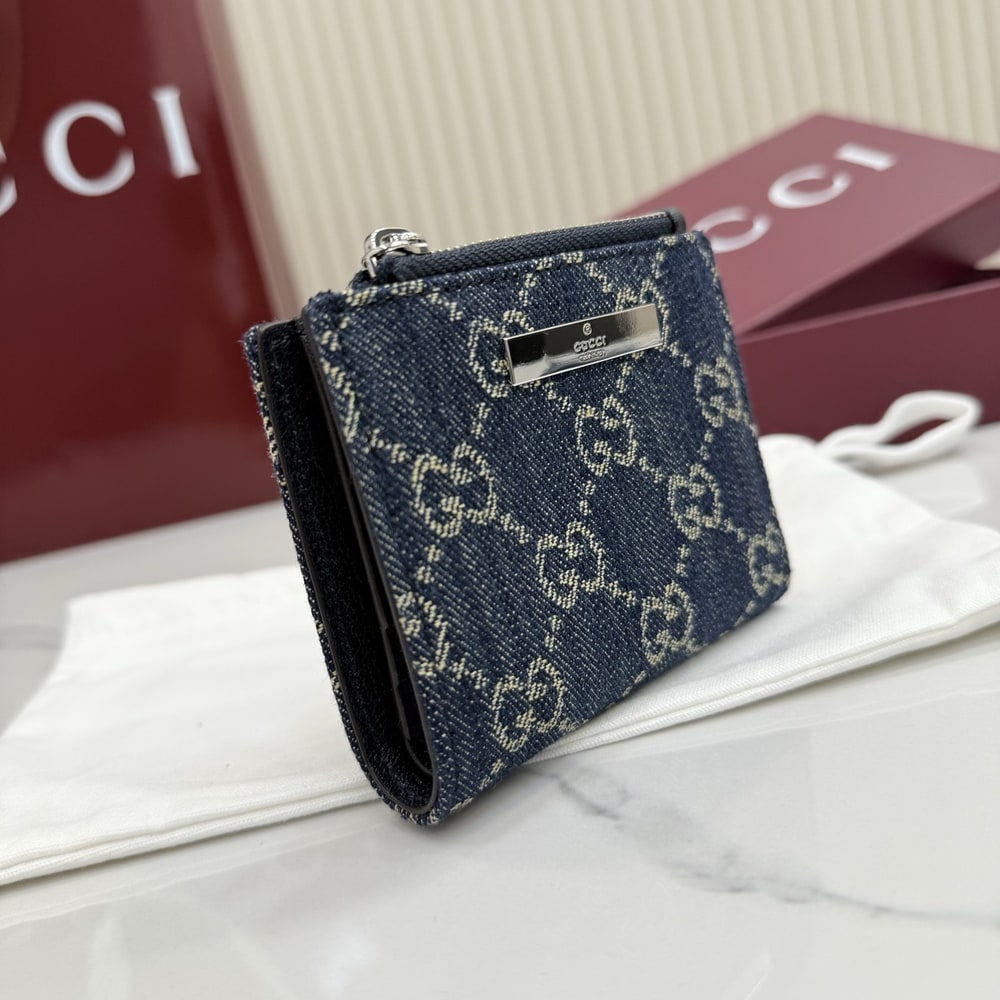 Gvc*1 Small wallet with Gvc*1 plaque(HIGH-END GRADE)