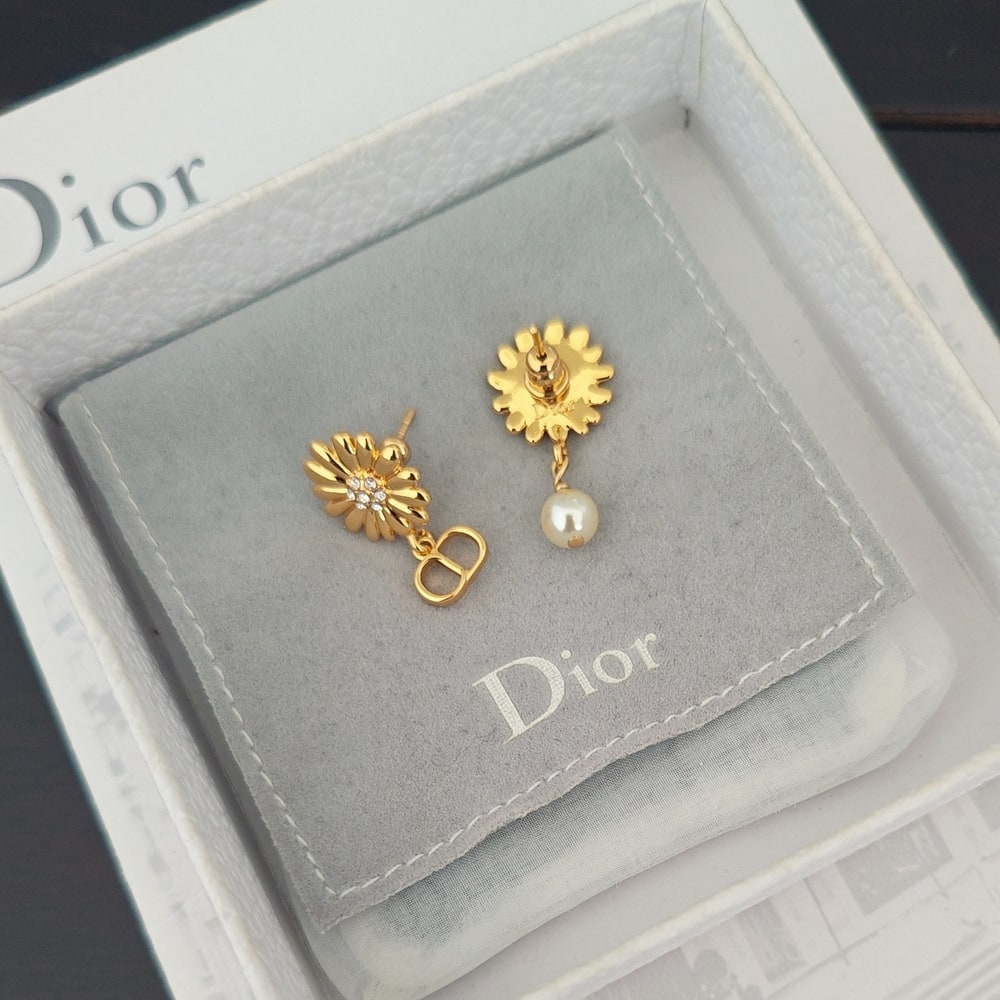 D10r Multi Flowers Hoop Earrings
