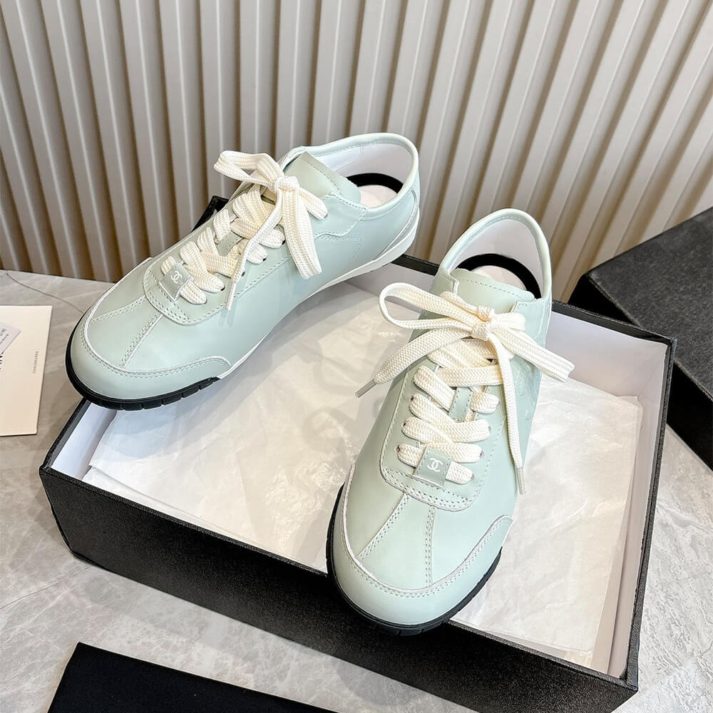 Ch**el Trainers