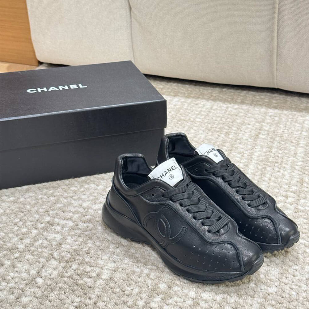 Ch**el Trainers