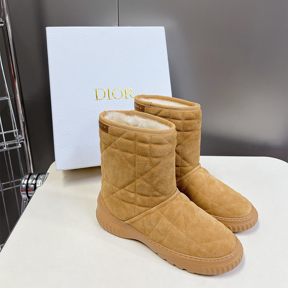 D10r Frost Ankle Boot