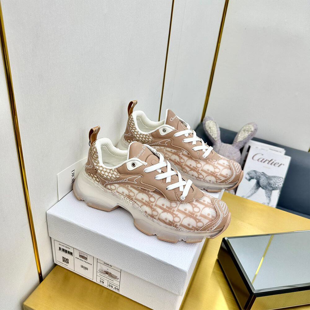 Chr1st1an D10r Vibe Sneaker