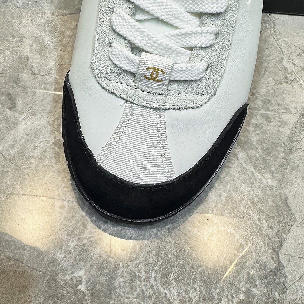 Ch**el Trainers