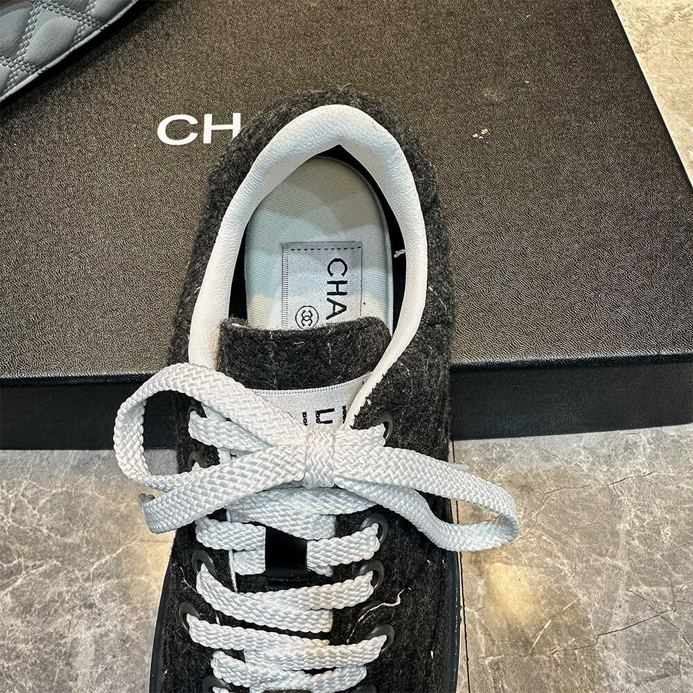 Ch**el Trainers