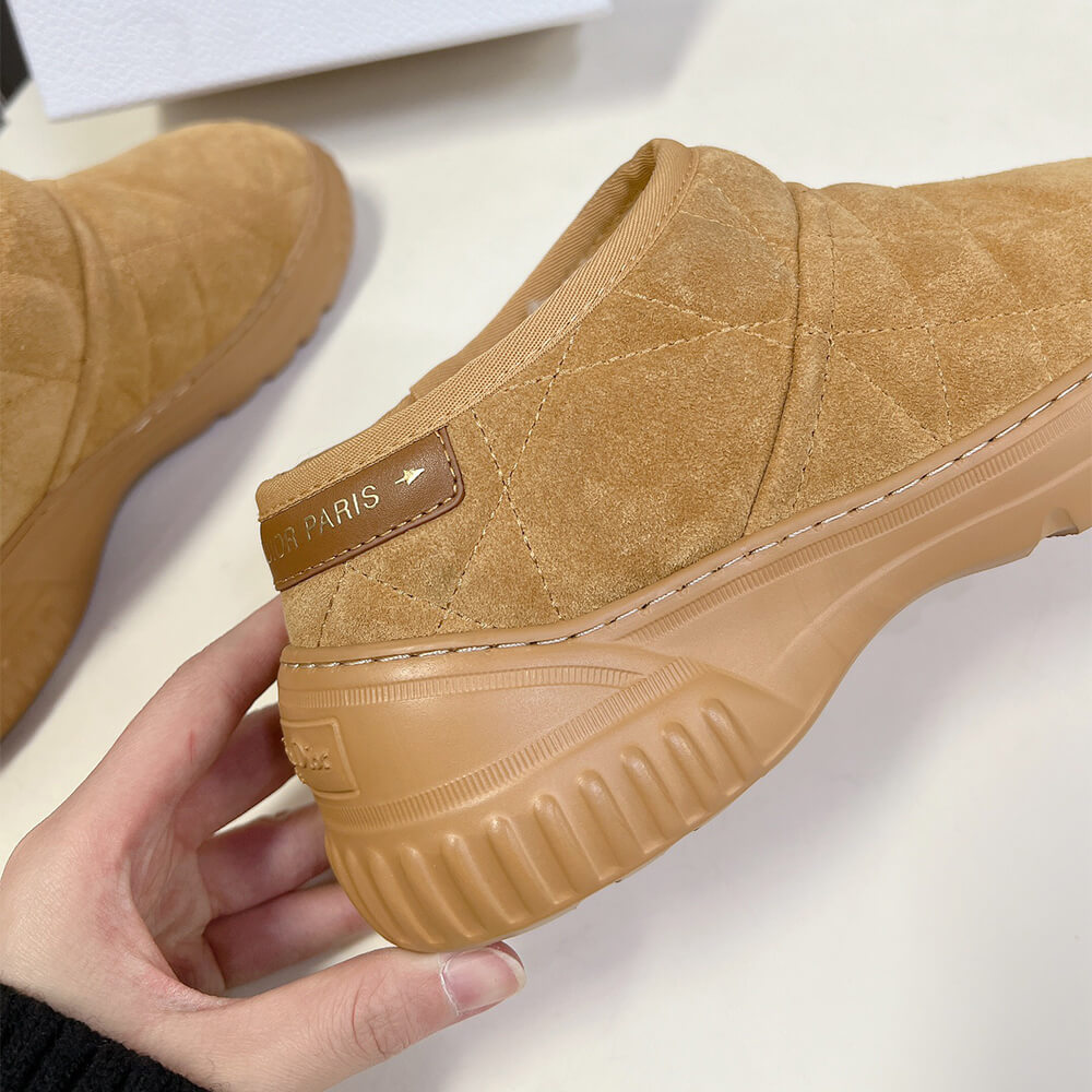D10r Frost Ankle Boot