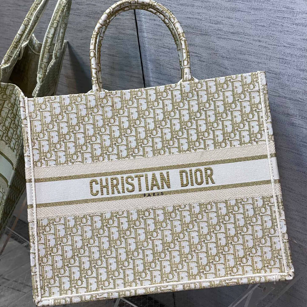 Large D10r Book Tote