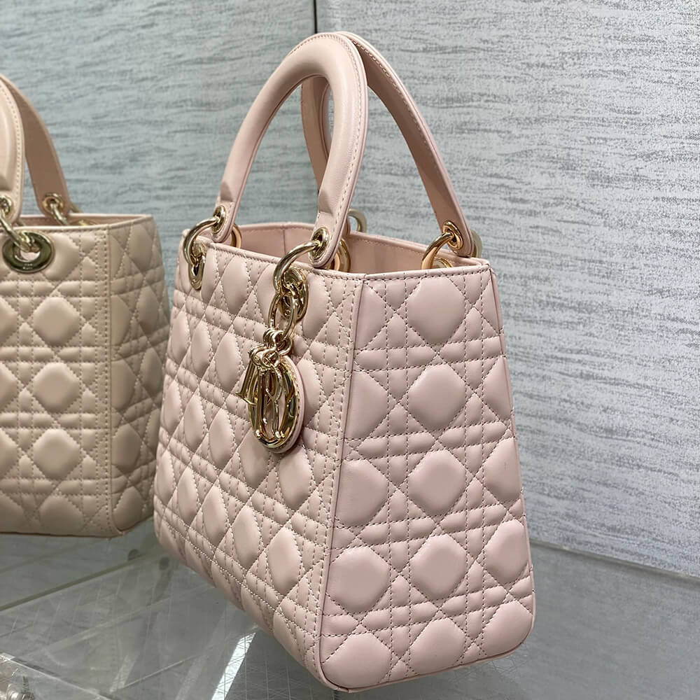 Medium Lady D10r Bagn