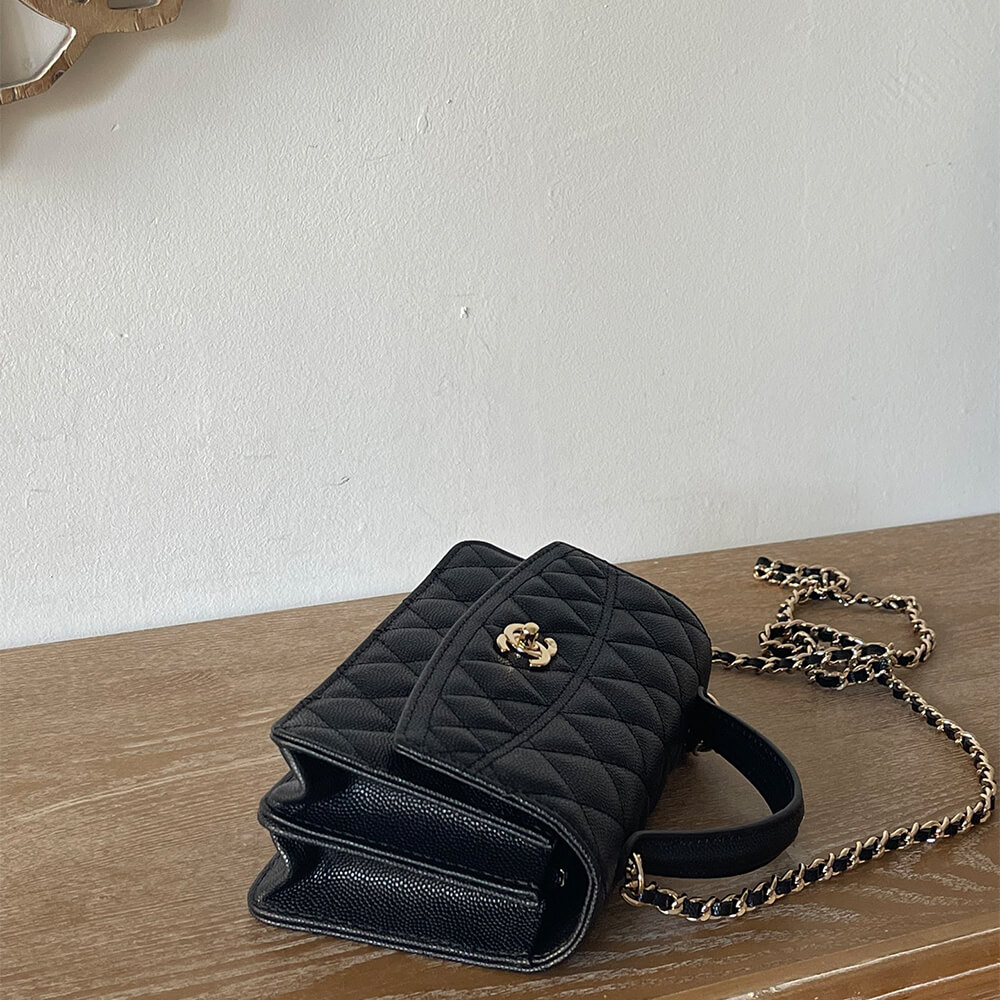 Ch**el Chain Clutch