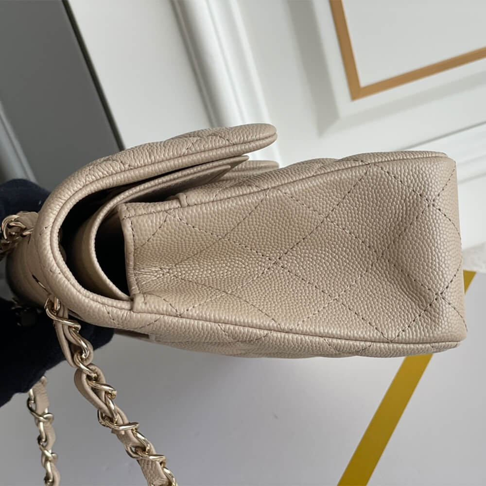 Ch**el SMALL CLASSIC HANDBAG