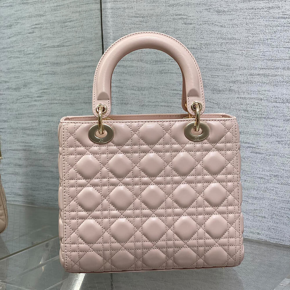 Medium Lady D10r Bagn