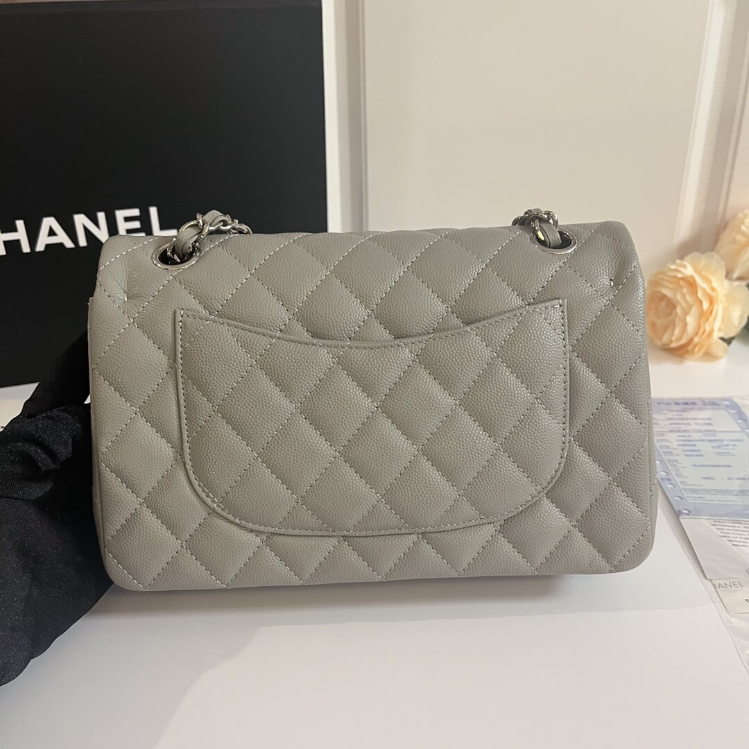 Ch**el SMALL CLASSIC HANDBAG