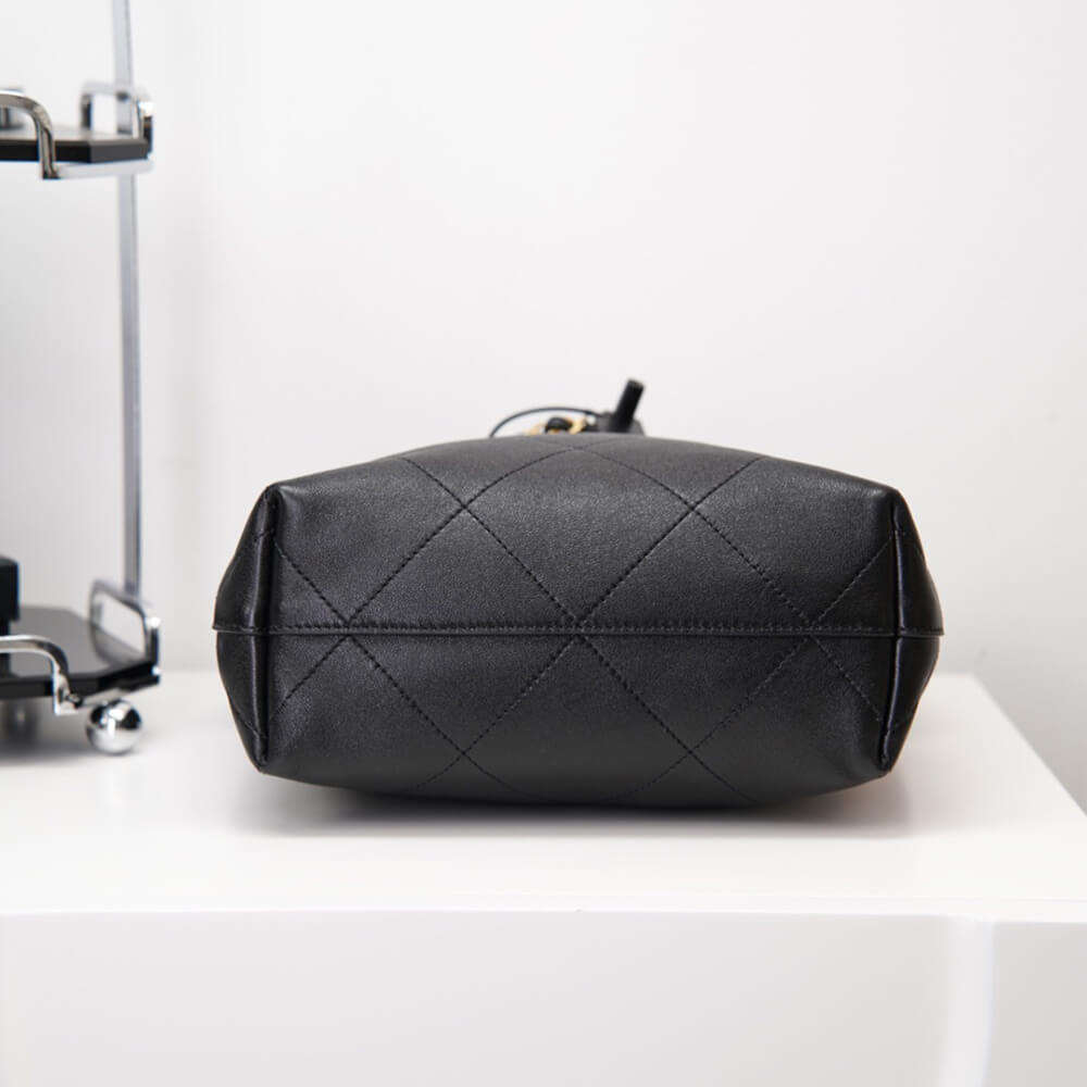 Ch**el Large Hobo Bag(HIGH-END GRADE)