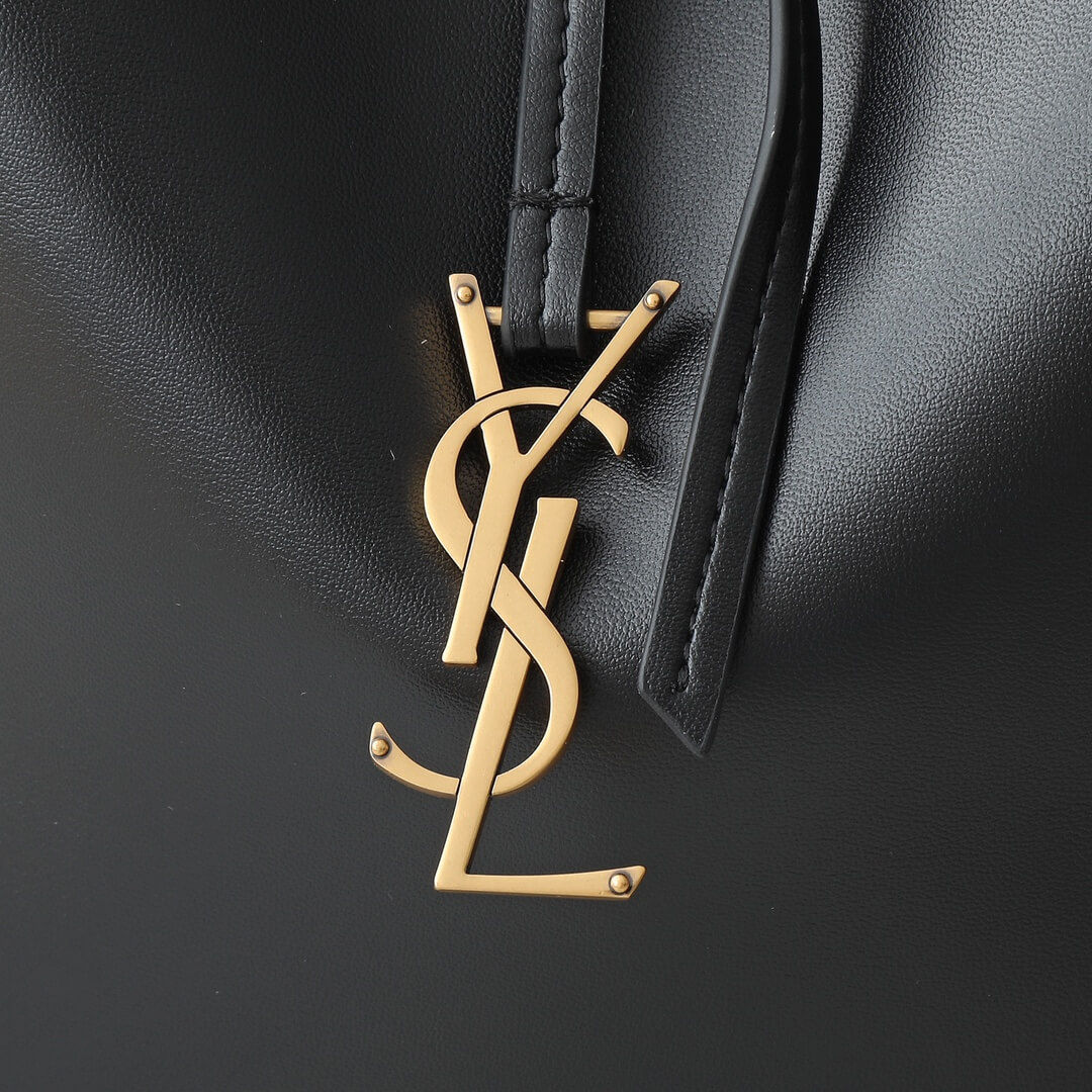 Y51 PARIS VII pochon in lambskin