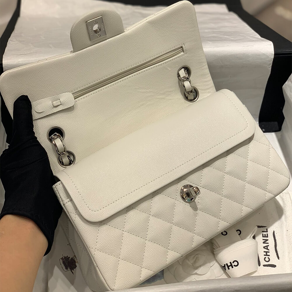 Ch**el SMALL CLASSIC HANDBAG