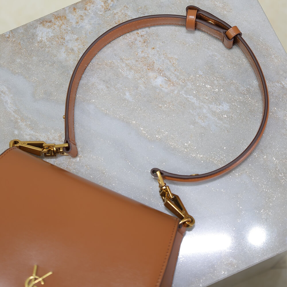 Y51 VOLTAIRE TOP HANDLE in leather