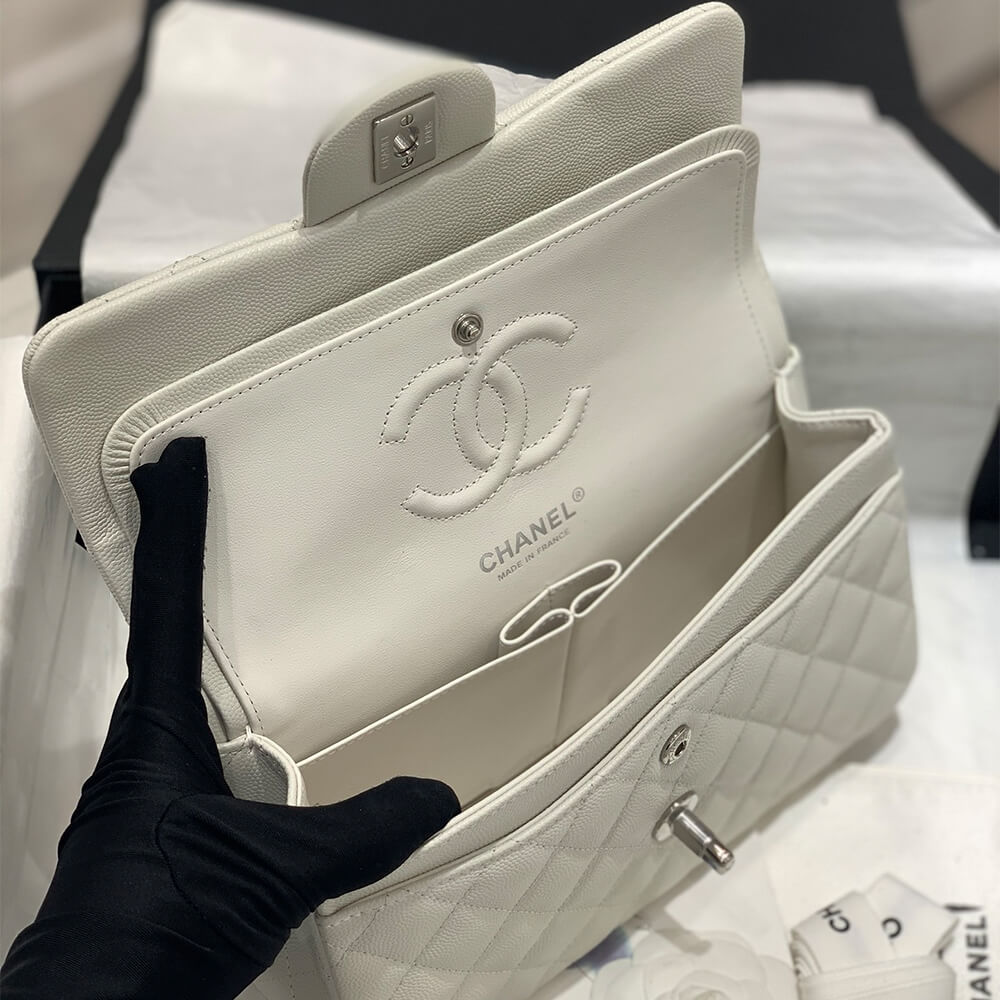Ch**el SMALL CLASSIC HANDBAG