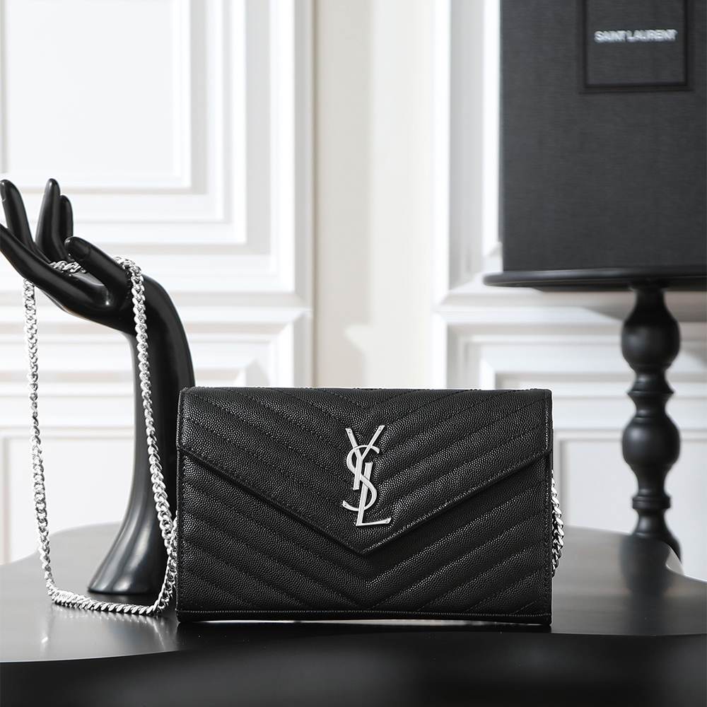 Y51 classic cassandre chain wallet in grain de poudre leather(high-end grade)