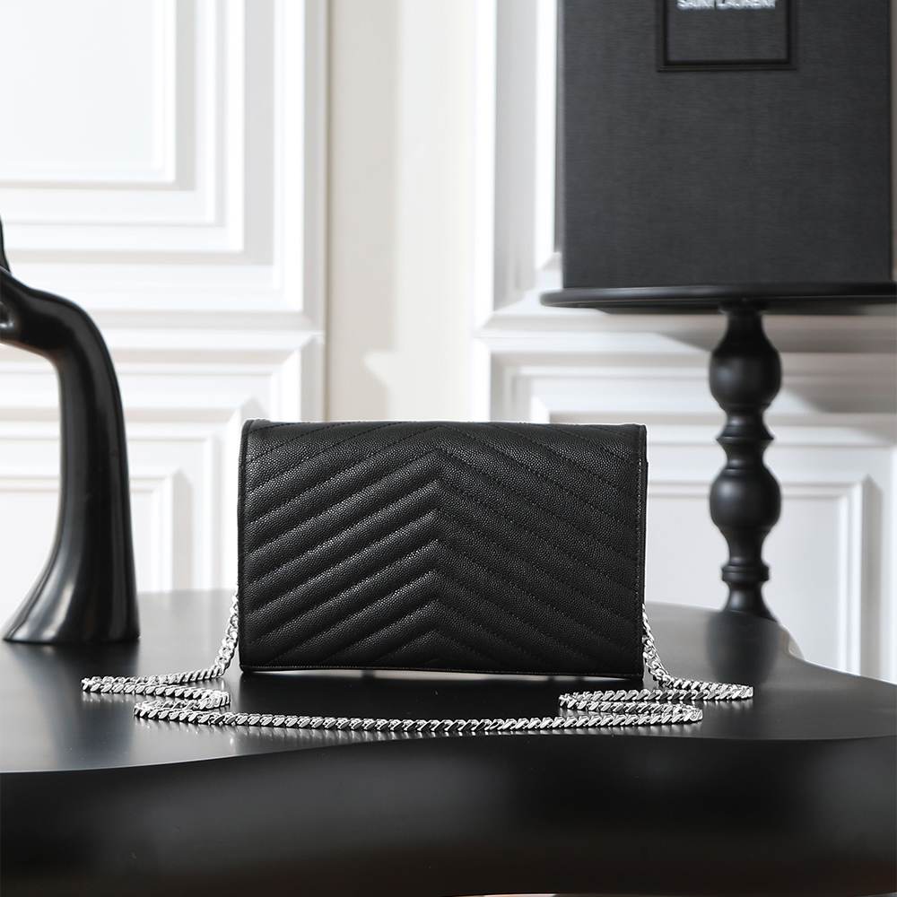 Y51 classic cassandre chain wallet in grain de poudre leather(high-end grade)