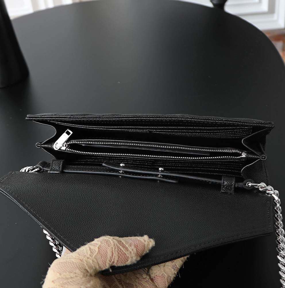 Y51 classic cassandre chain wallet in grain de poudre leather(high-end grade)