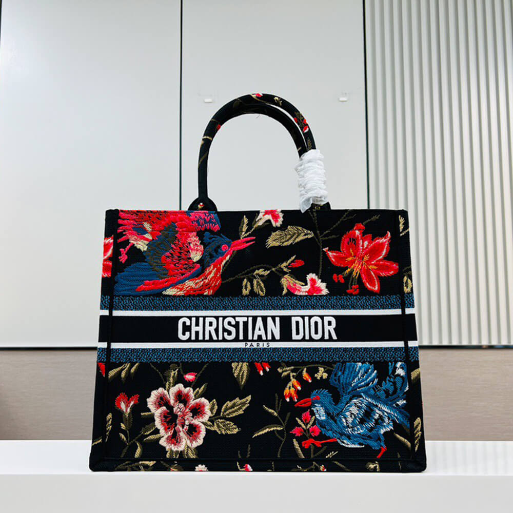LARGE D10r BOOK TOTE