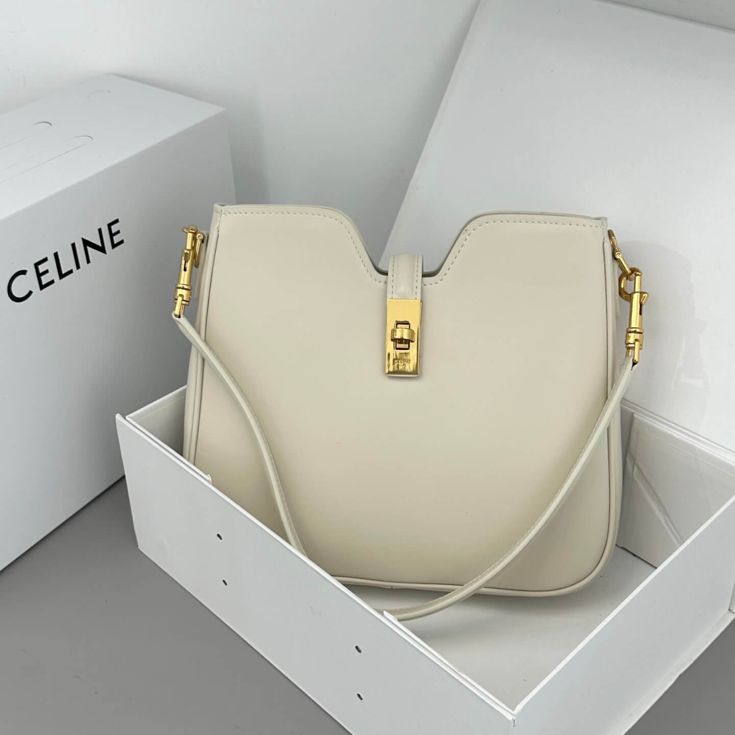 CAMILLE 16 SMALL BAG IN SMOOTH CALFSKIN(HIGH-END GRADE)