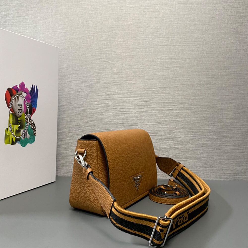 Pra*a Leather shoulder bag(high-end grade)