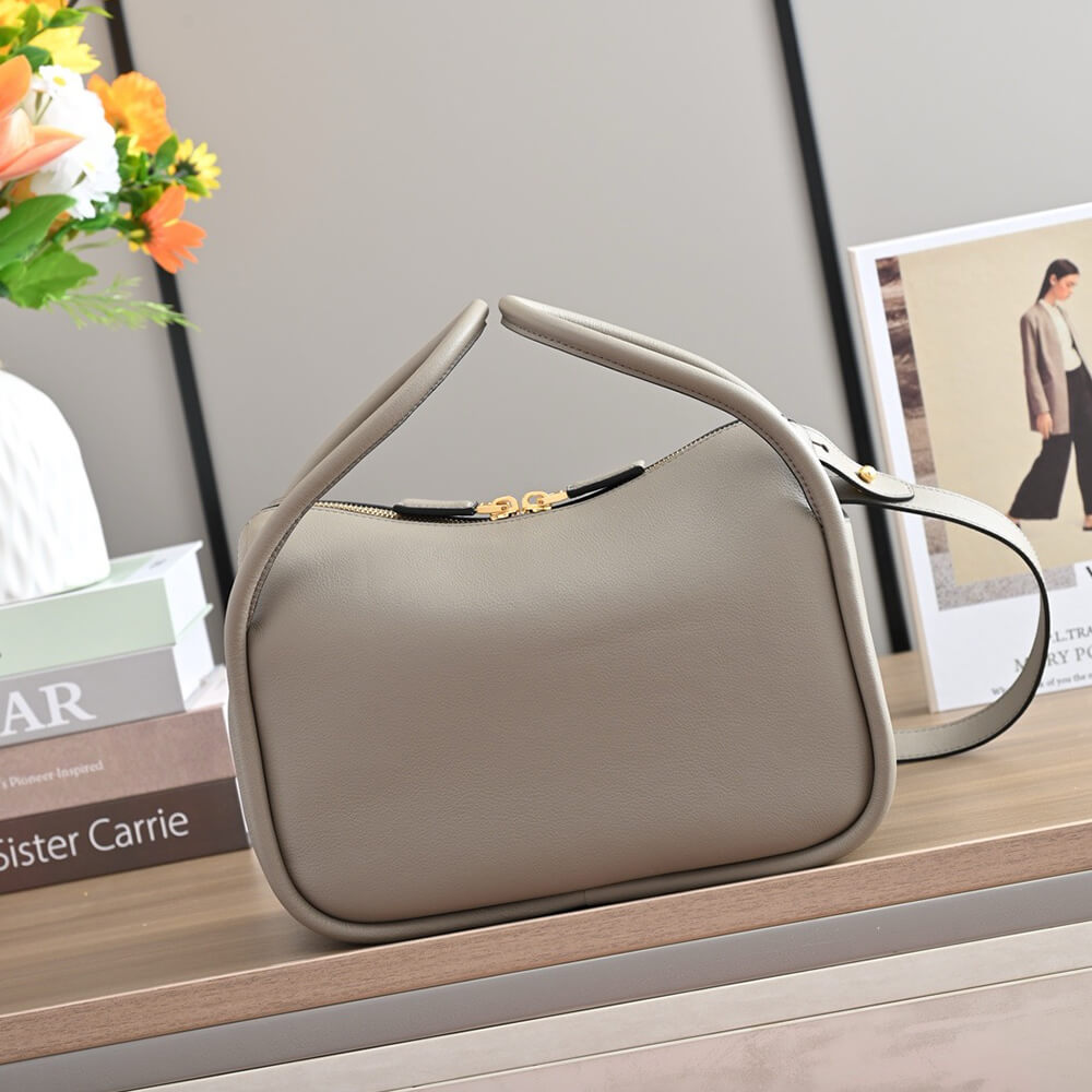 Pra*a Darling leather handbag