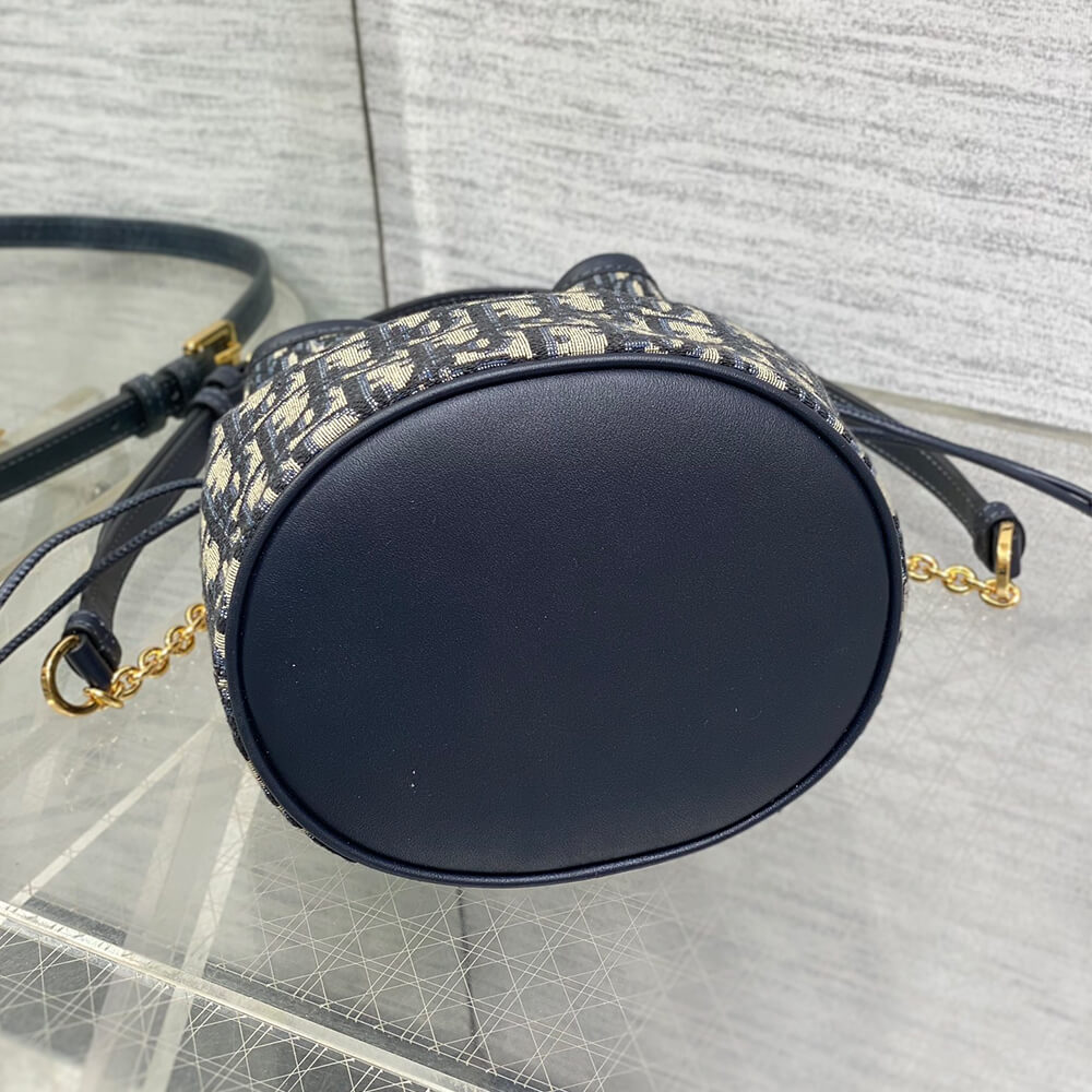 D10r Miss Caro Drawstring Mini Bucket Bag