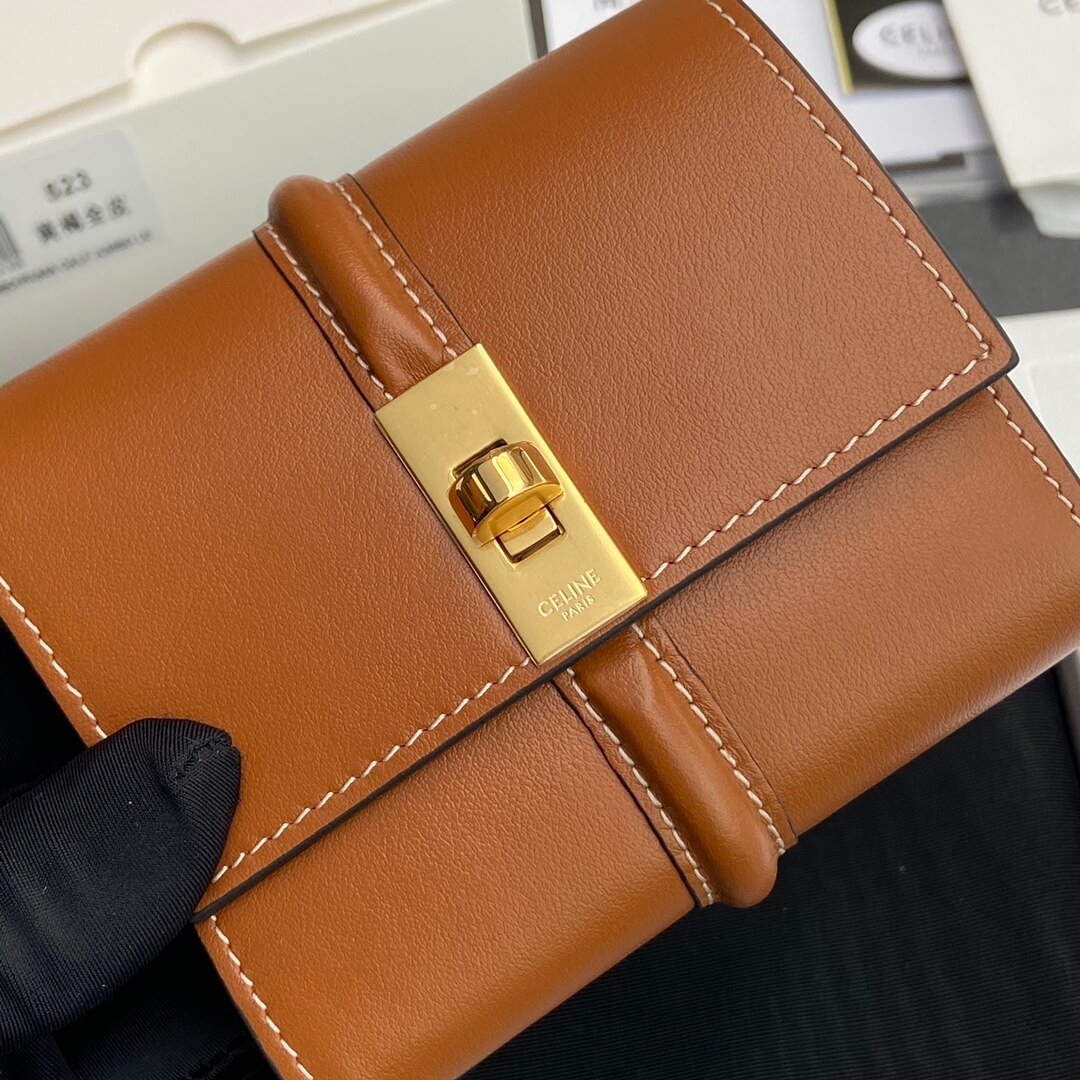Ce1i*e 16 Small Wallet in Shiny Calf Leather
