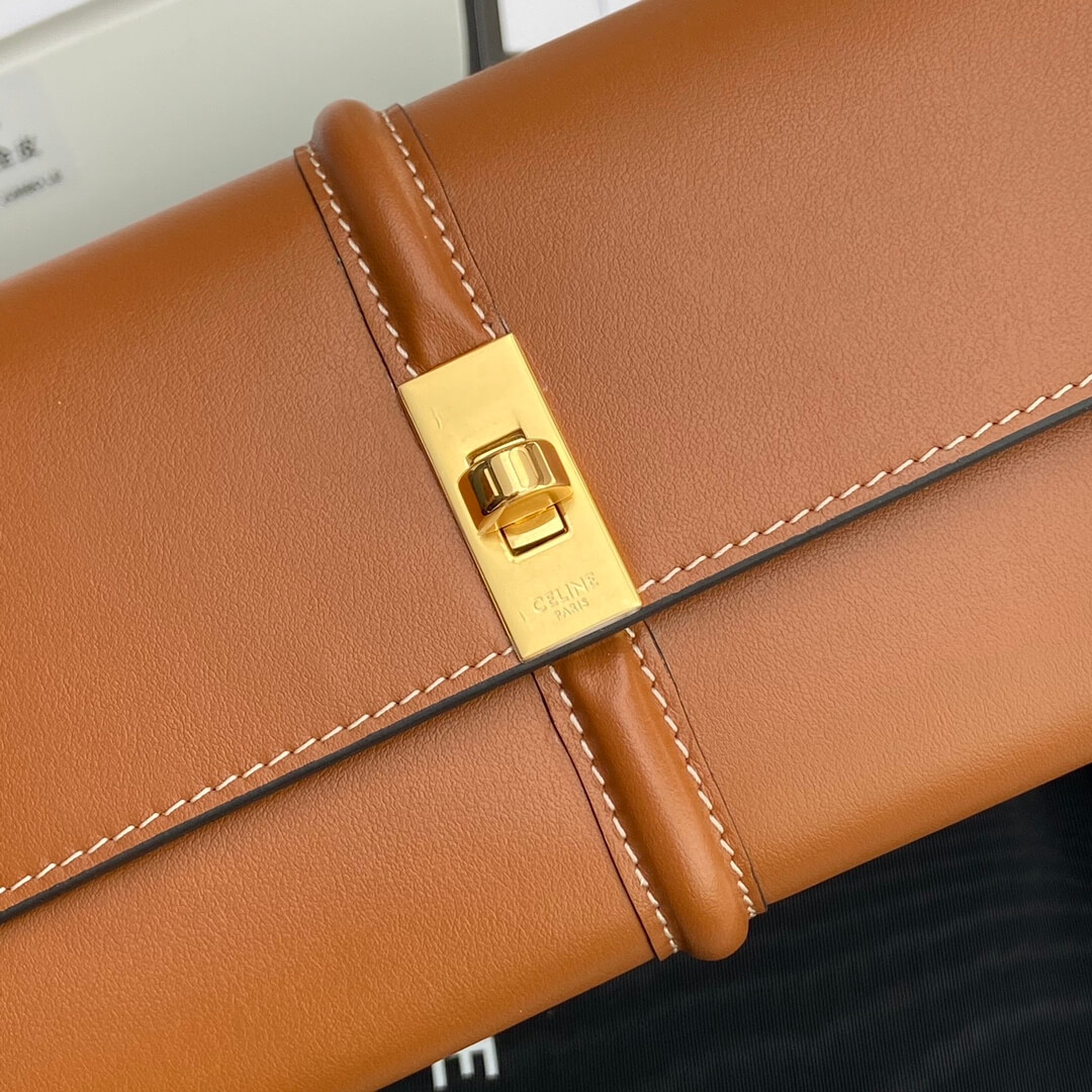 Ce1i*e 16 Large Wallet in Shiny Calf Leather
