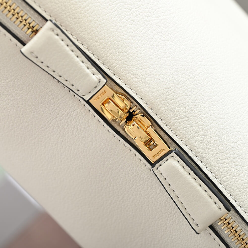 Pra*a Darling leather handbag