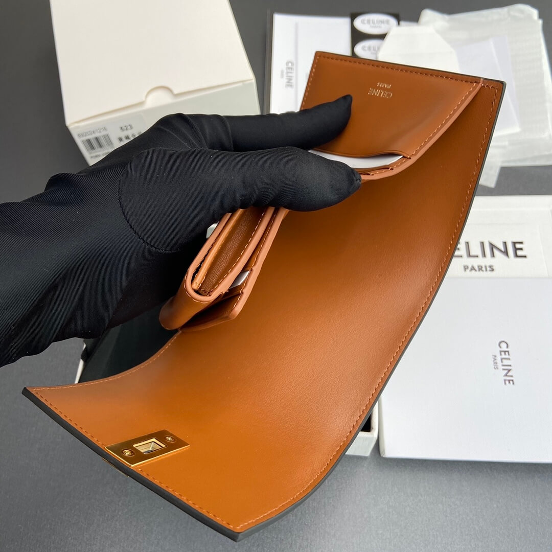 Ce1i*e 16 Small Wallet in Shiny Calf Leather