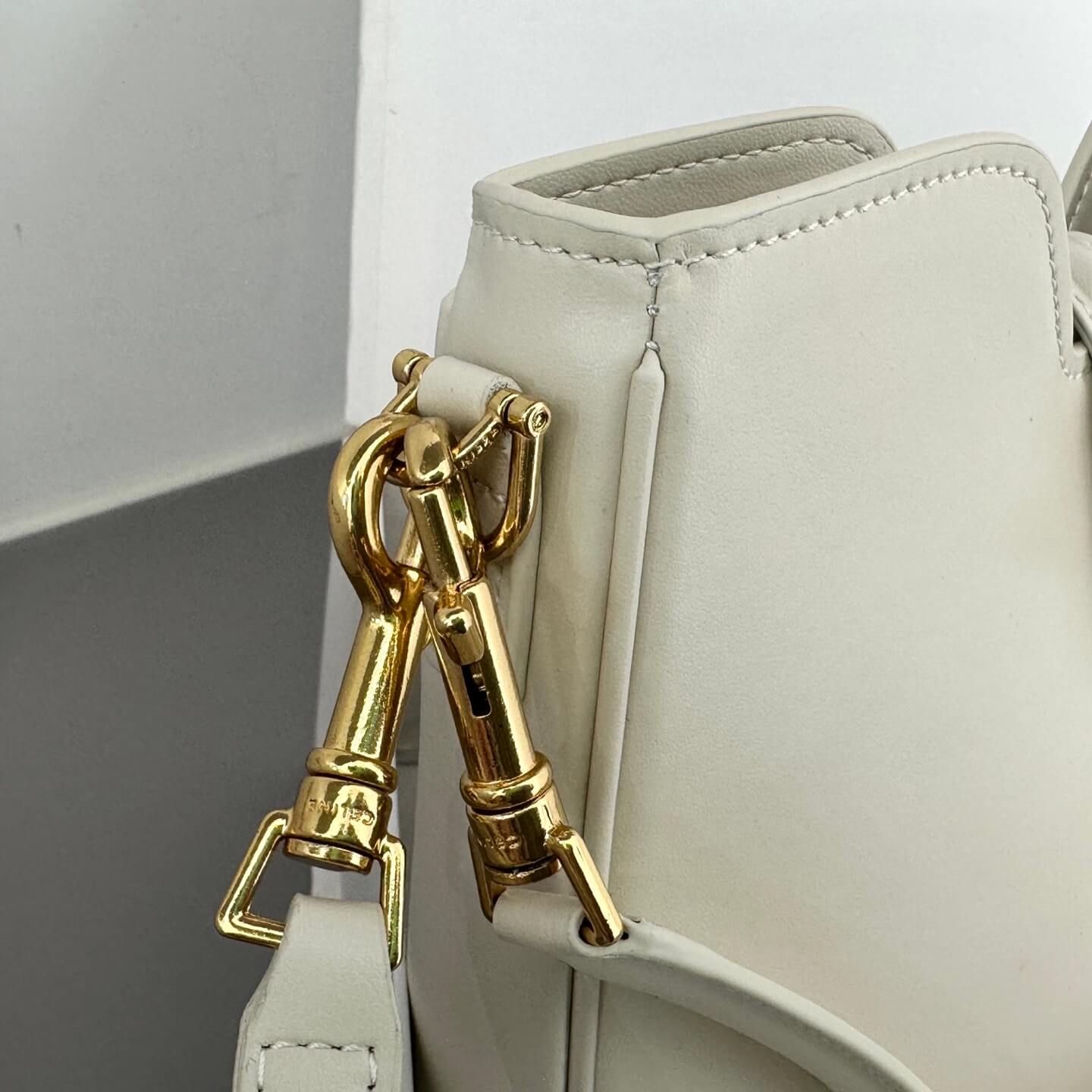 CAMILLE 16 SMALL BAG IN SMOOTH CALFSKIN(HIGH-END GRADE)