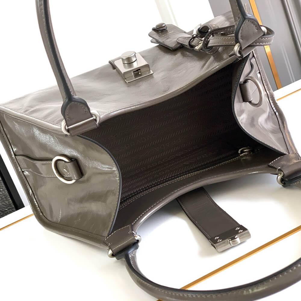 Pra*a Medium leather tote bag(high-end grade)