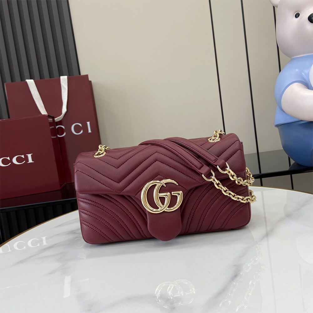 GG Marmont medium shoulder bag