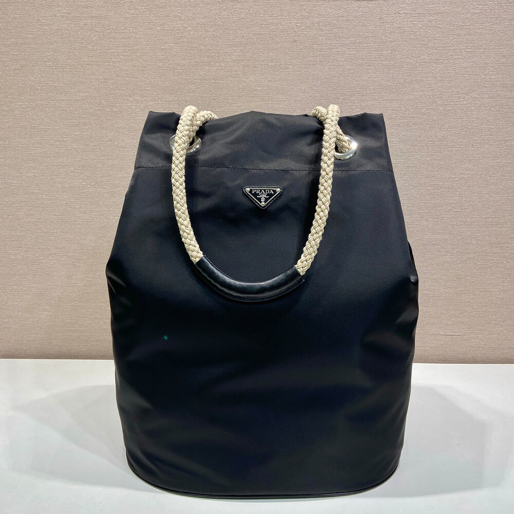 Pra*a Mariner Re-Nylon tote bag(HIGH-END GRADE)