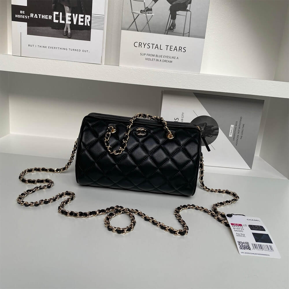 Ch**el Clutch with Chain(HIGH-END GRADE)
