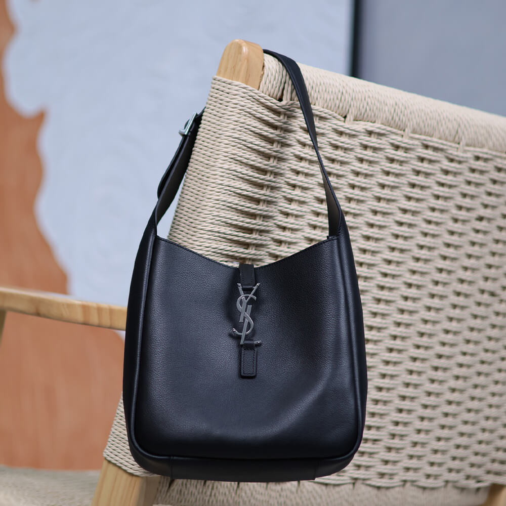 Y51 le 5 à 7 S*pple small in grained leather(HIGH-END GRADE)