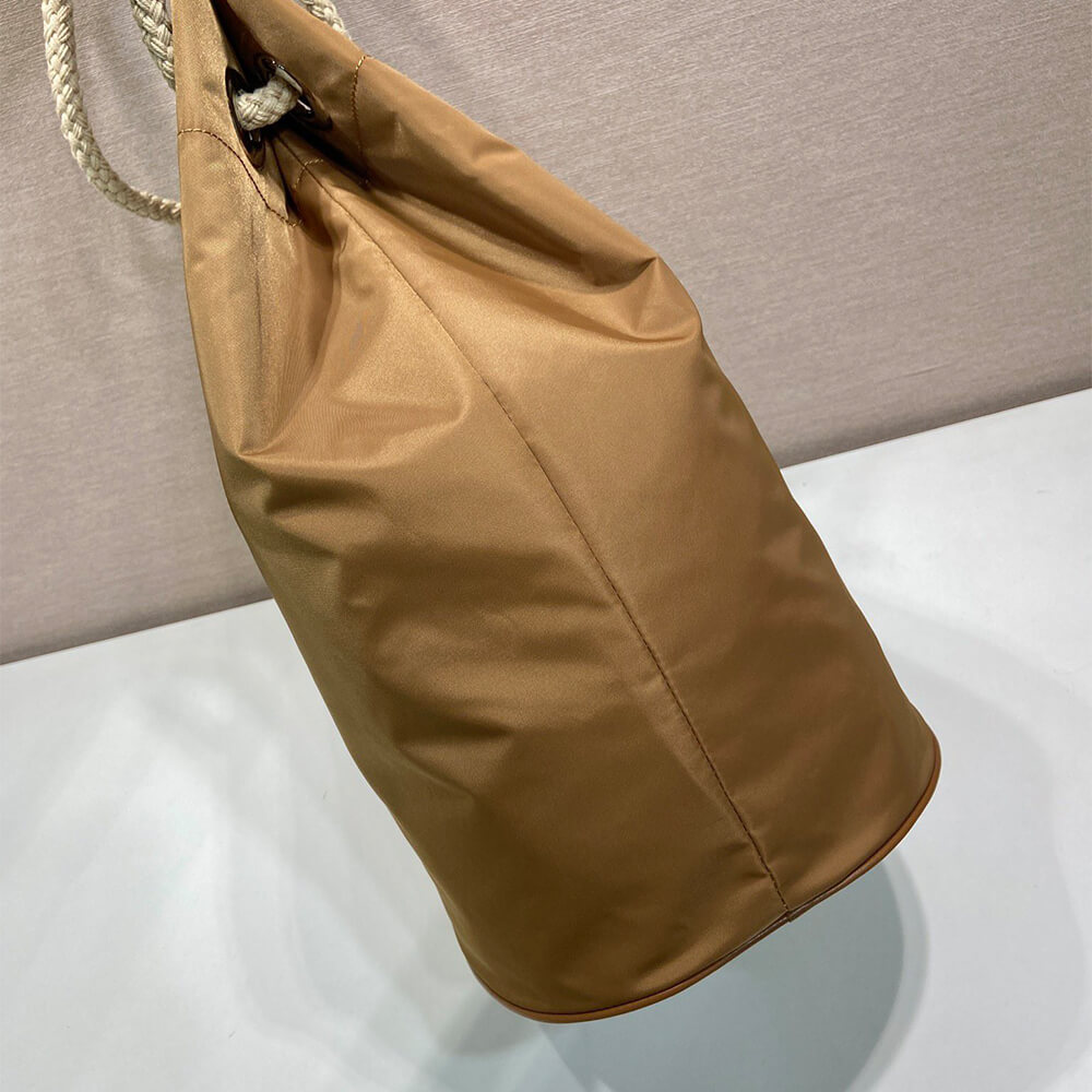 Pra*a Mariner Re-Nylon tote bag(HIGH-END GRADE)