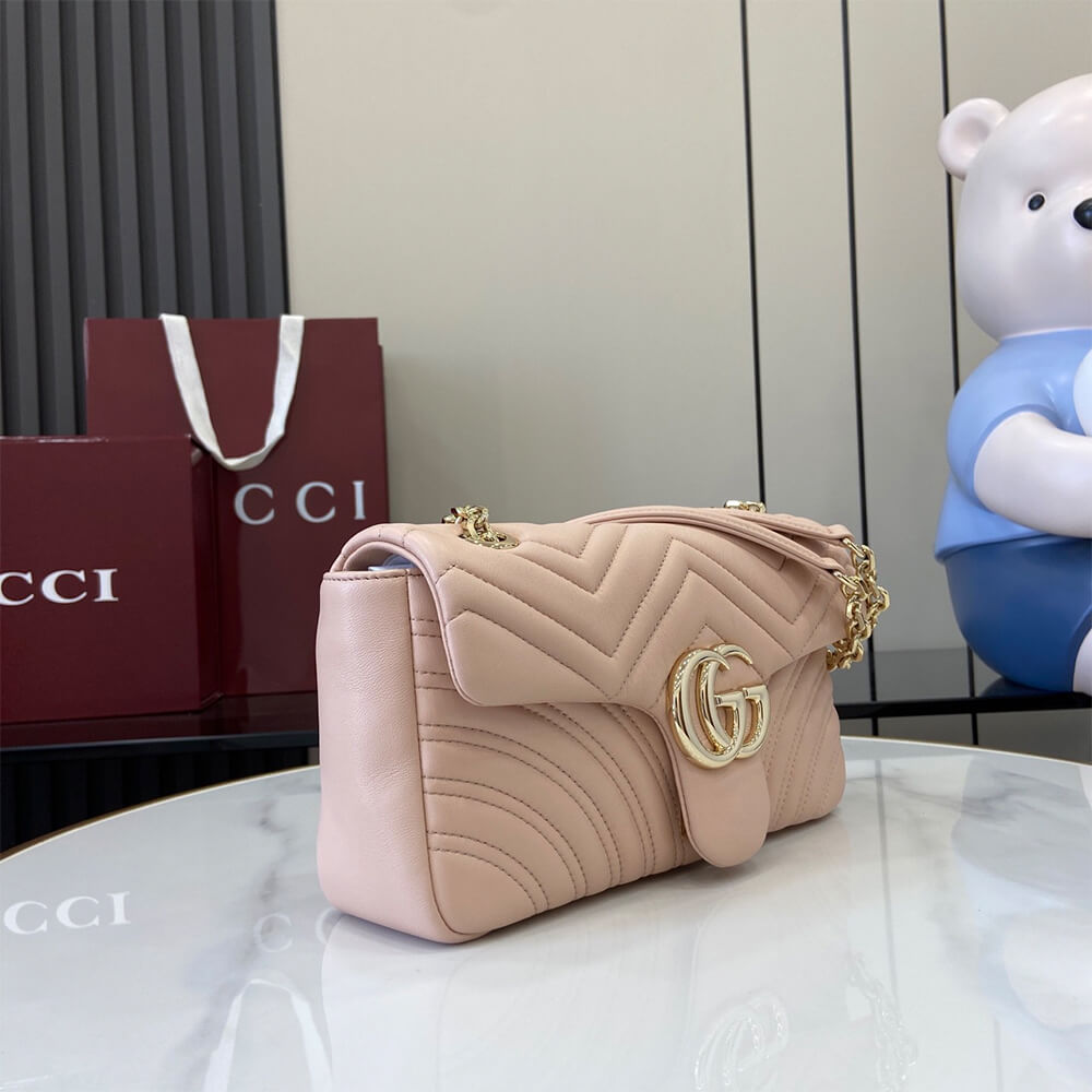 GG Marmont medium shoulder bag