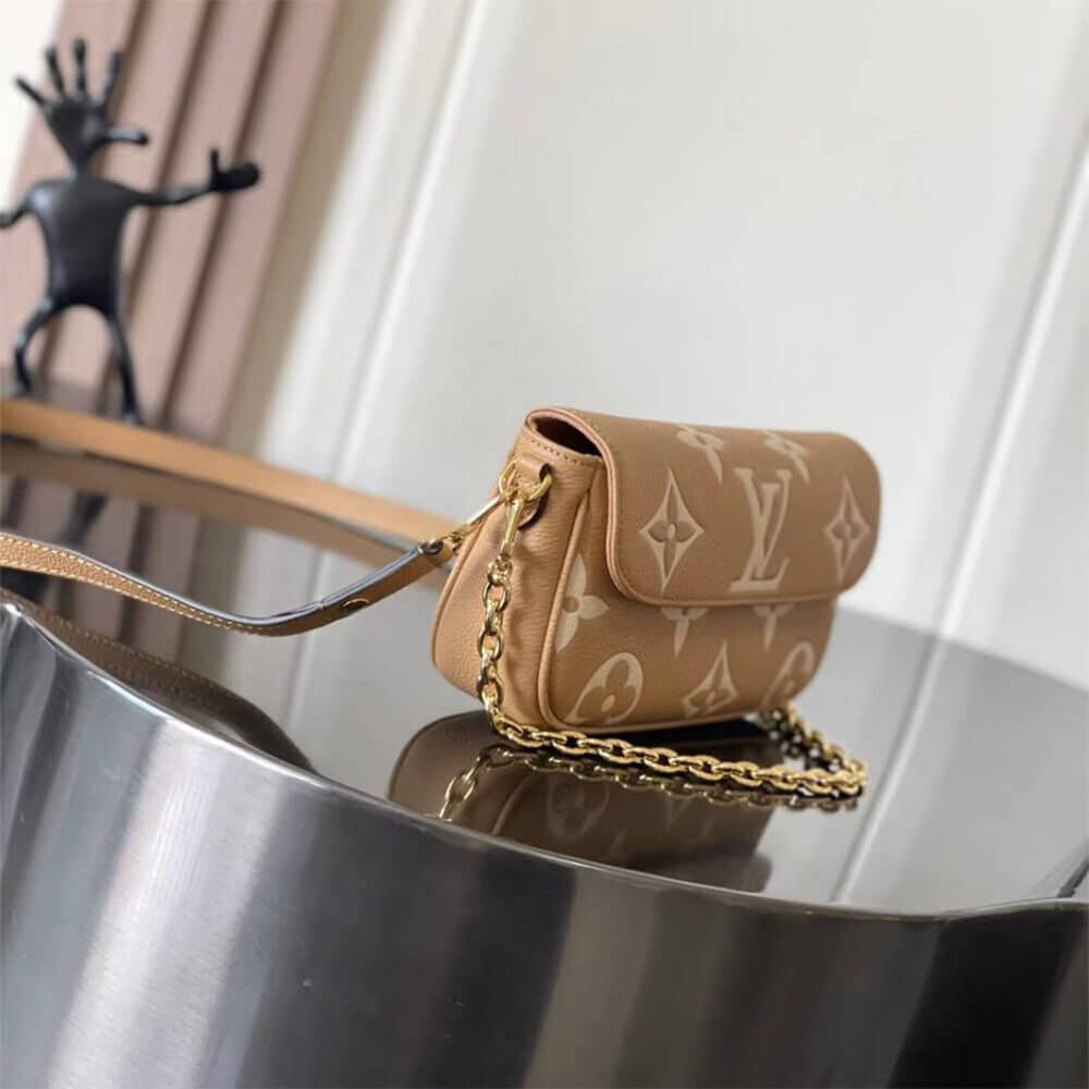 LV Wallet on Chain Ivy