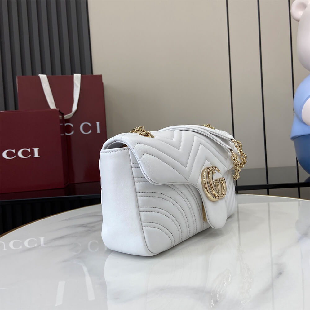 GG Marmont medium shoulder bag